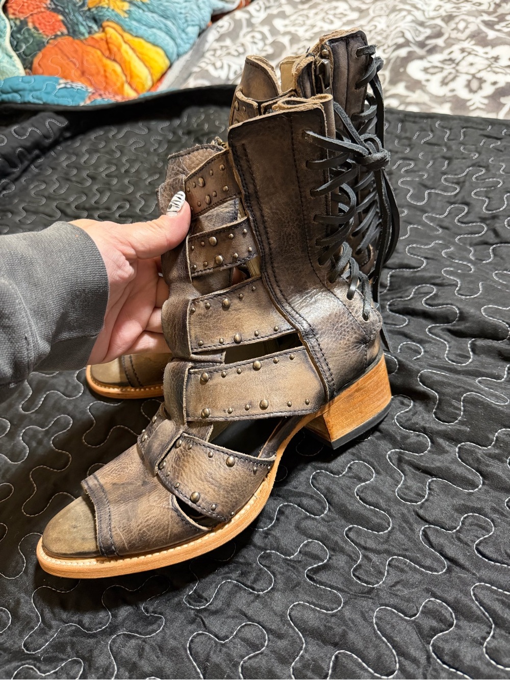 Ghost Freebird by Steven Distressed Black and Brown Lace-Up Cutout Boots new